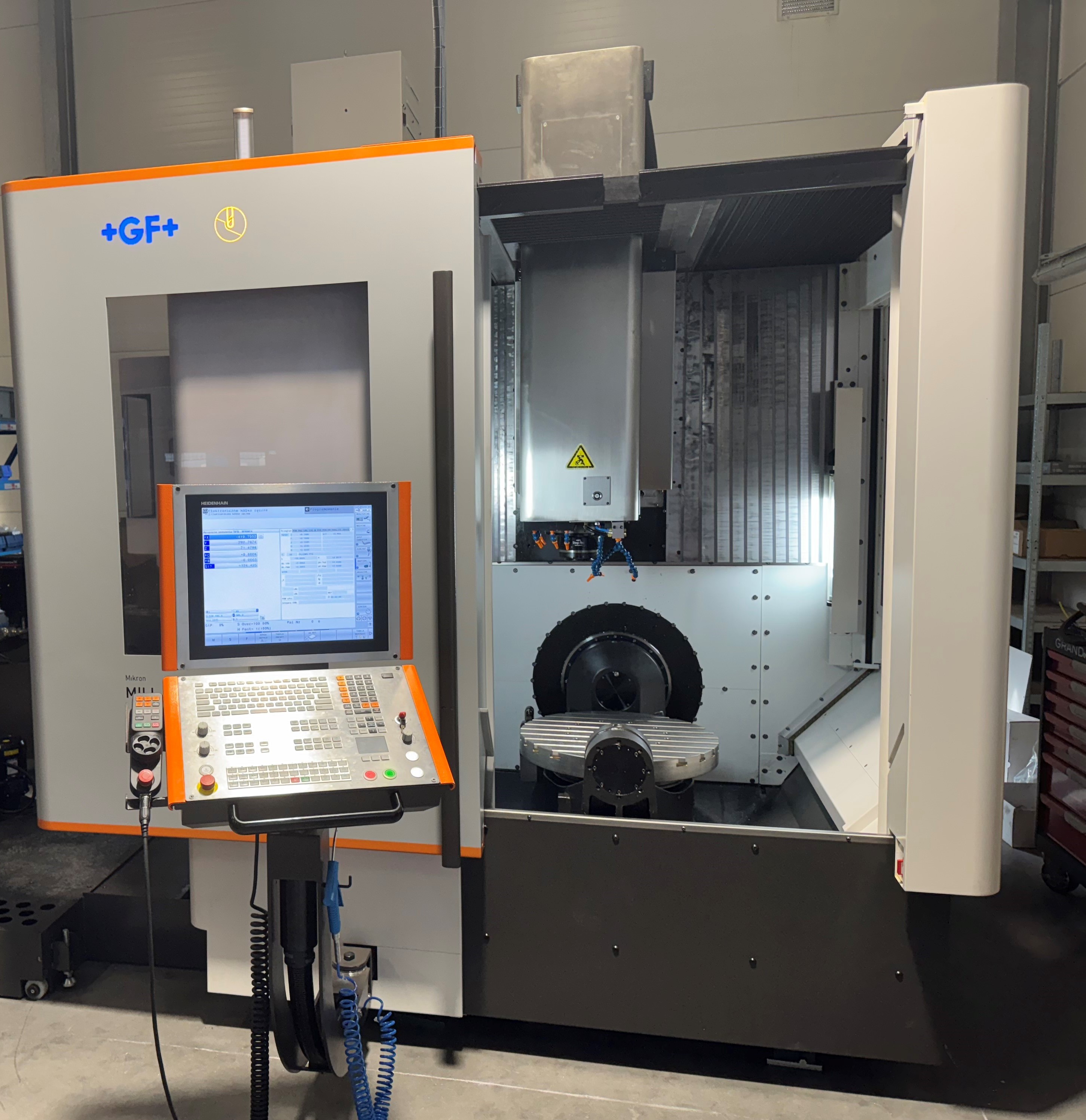 Mikron GF 700U